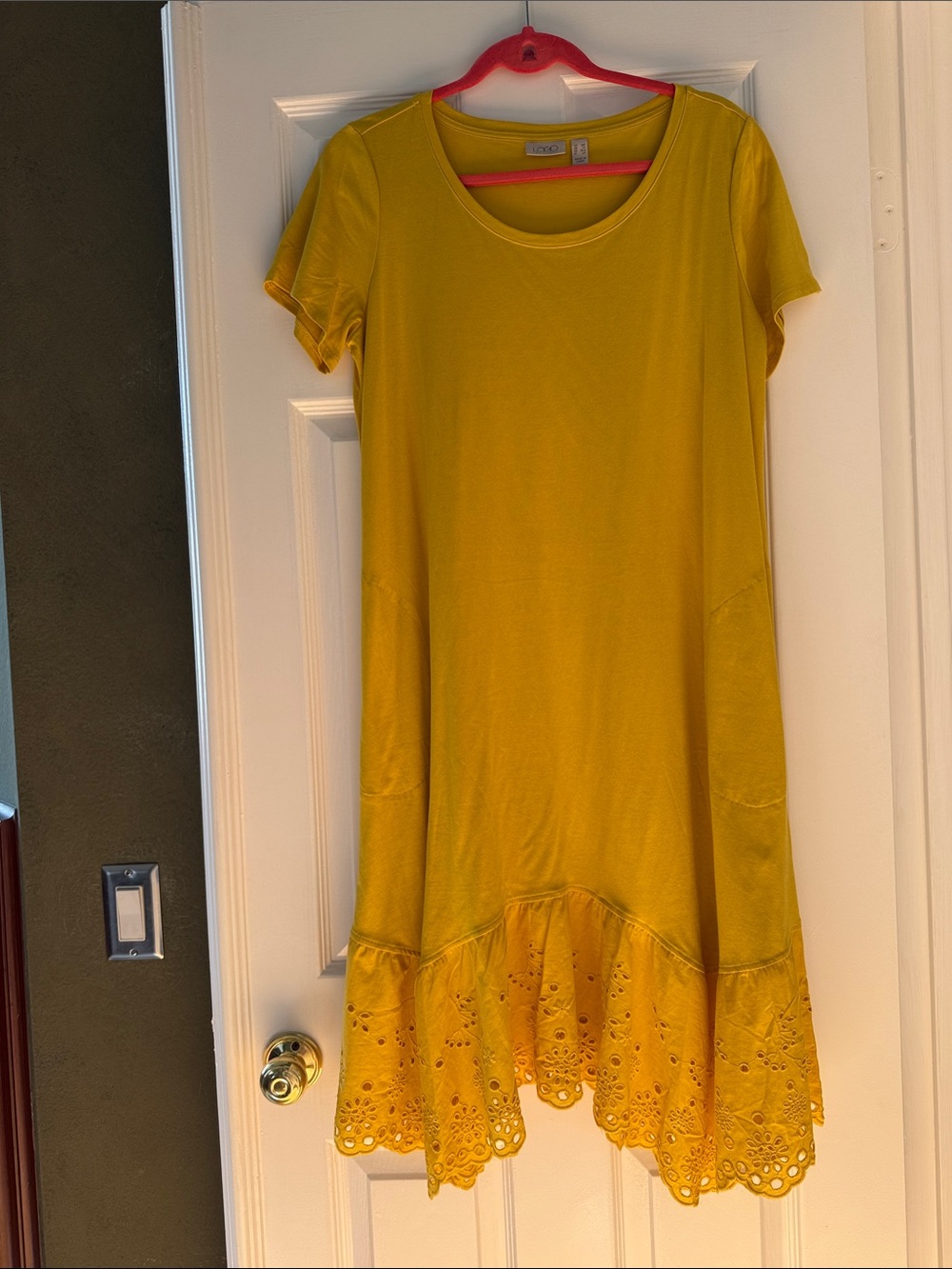 Lori Goldstein Logo Sunflower Yellow Eyelet Hem Dress